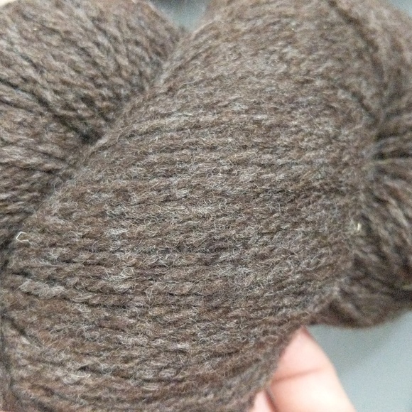 #46.NWT Lot of 3 Shelridge Farm 100% Merino Wool Yarn. Color: Brown - Picture 6 of 6